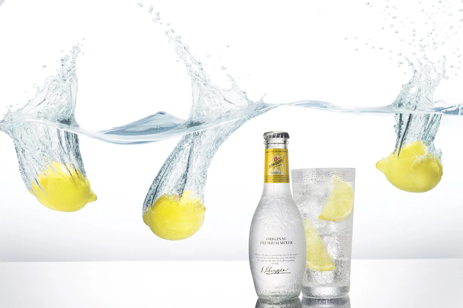 Fotografía de campaña para Schweppes